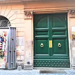 Trevi - Luxury